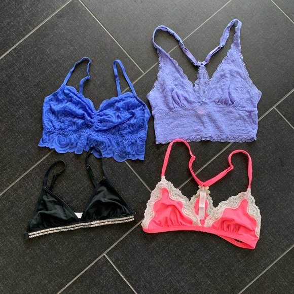 Bundle–11 Pieces of VS PINK Gear! - Picture 10 of 15